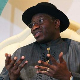 _Goodluck-Jonathan_2127720b_bans_homosexuality