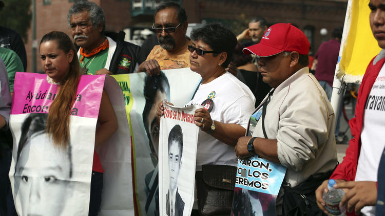L.A. rally for missing Mexican students