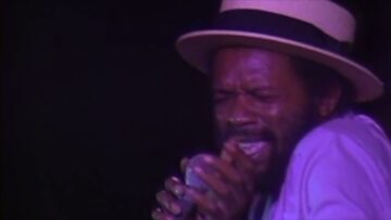 Beres Hammond captivating performance at Reggae Carnival 86