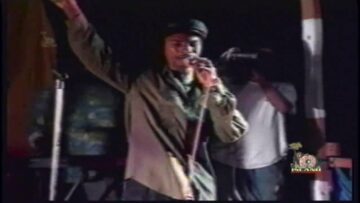 Garnet Silk – Lean On Me ( Live )