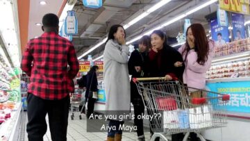 How Chinese React when they See Black People