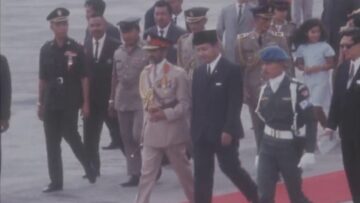 Mixed reception greets Haile Selassie on his arrival in Jakarta, May 1968